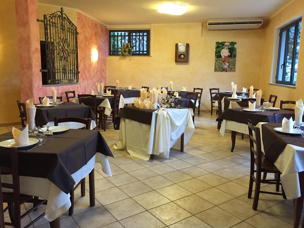Albergo Elisa Comano  Экстерьер фото