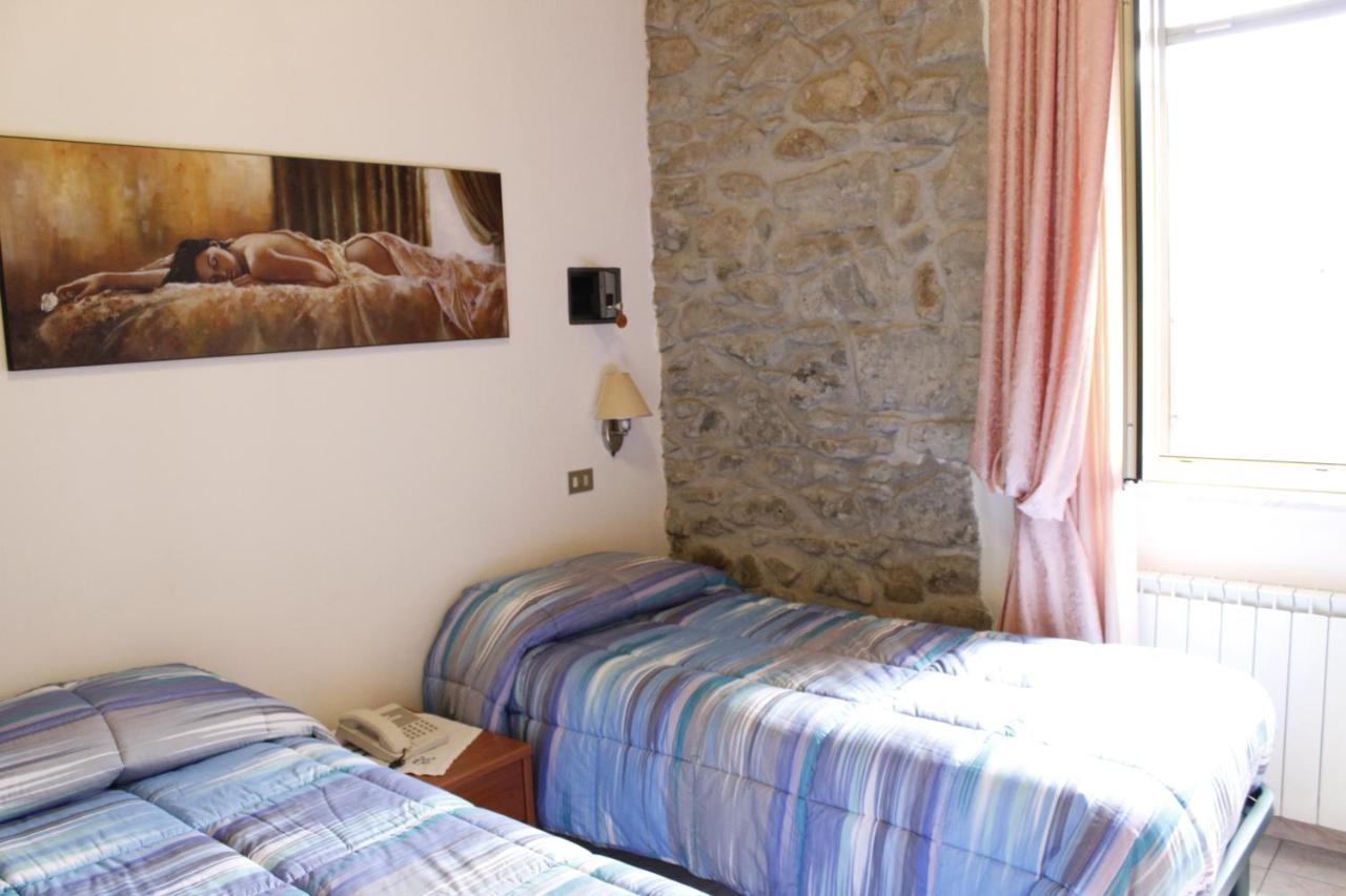 Albergo Elisa Comano  Экстерьер фото